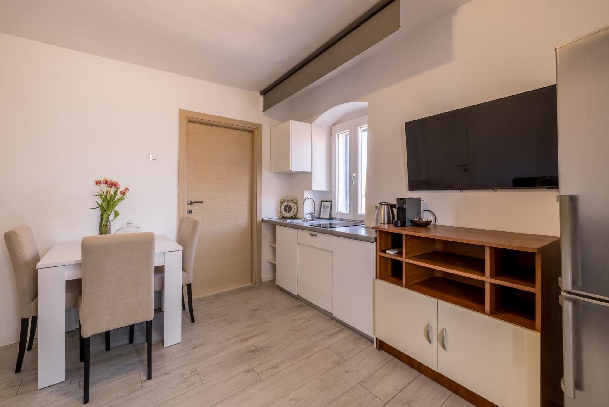 Split Central City Apartment Εξωτερικό φωτογραφία