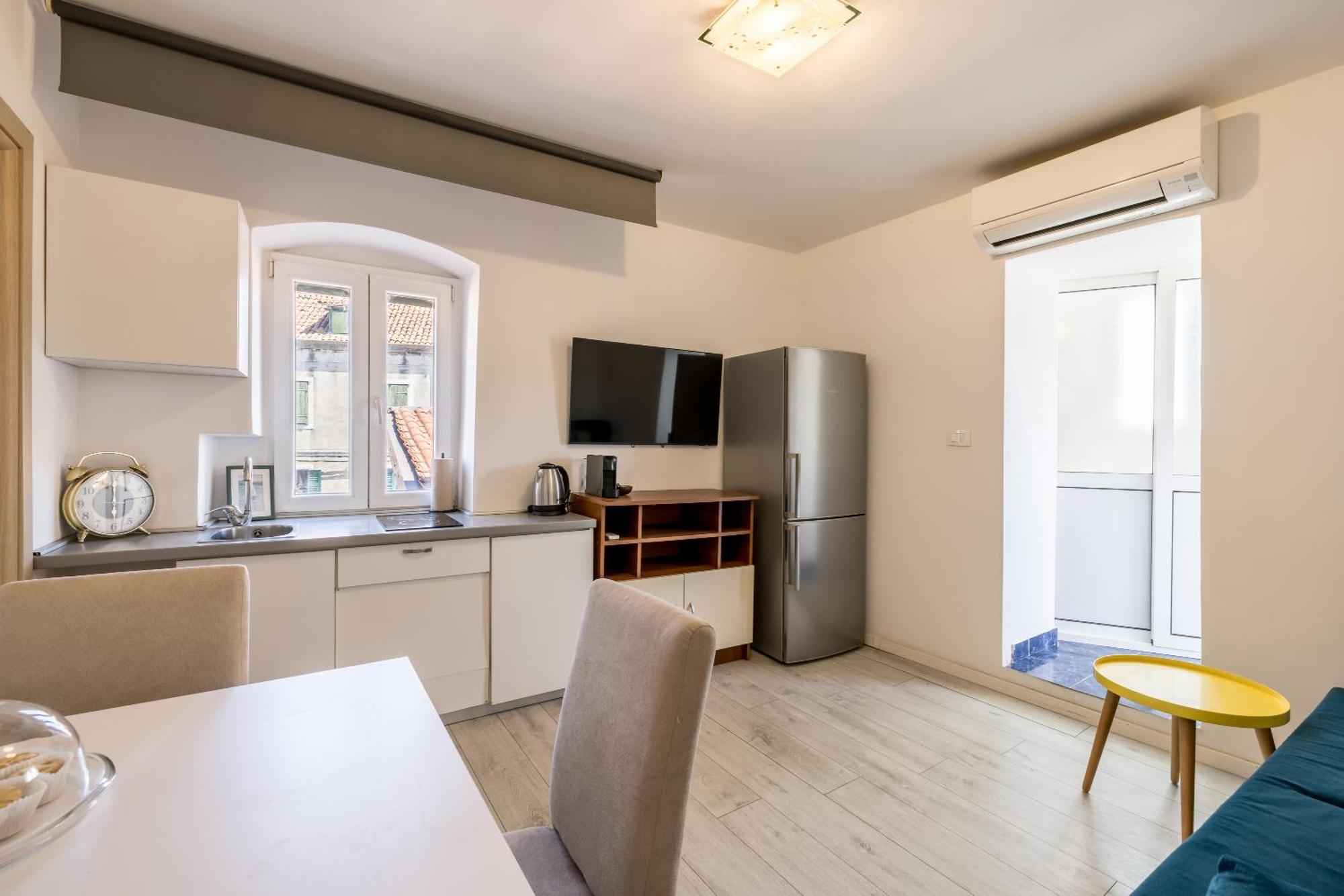 Split Central City Apartment Εξωτερικό φωτογραφία